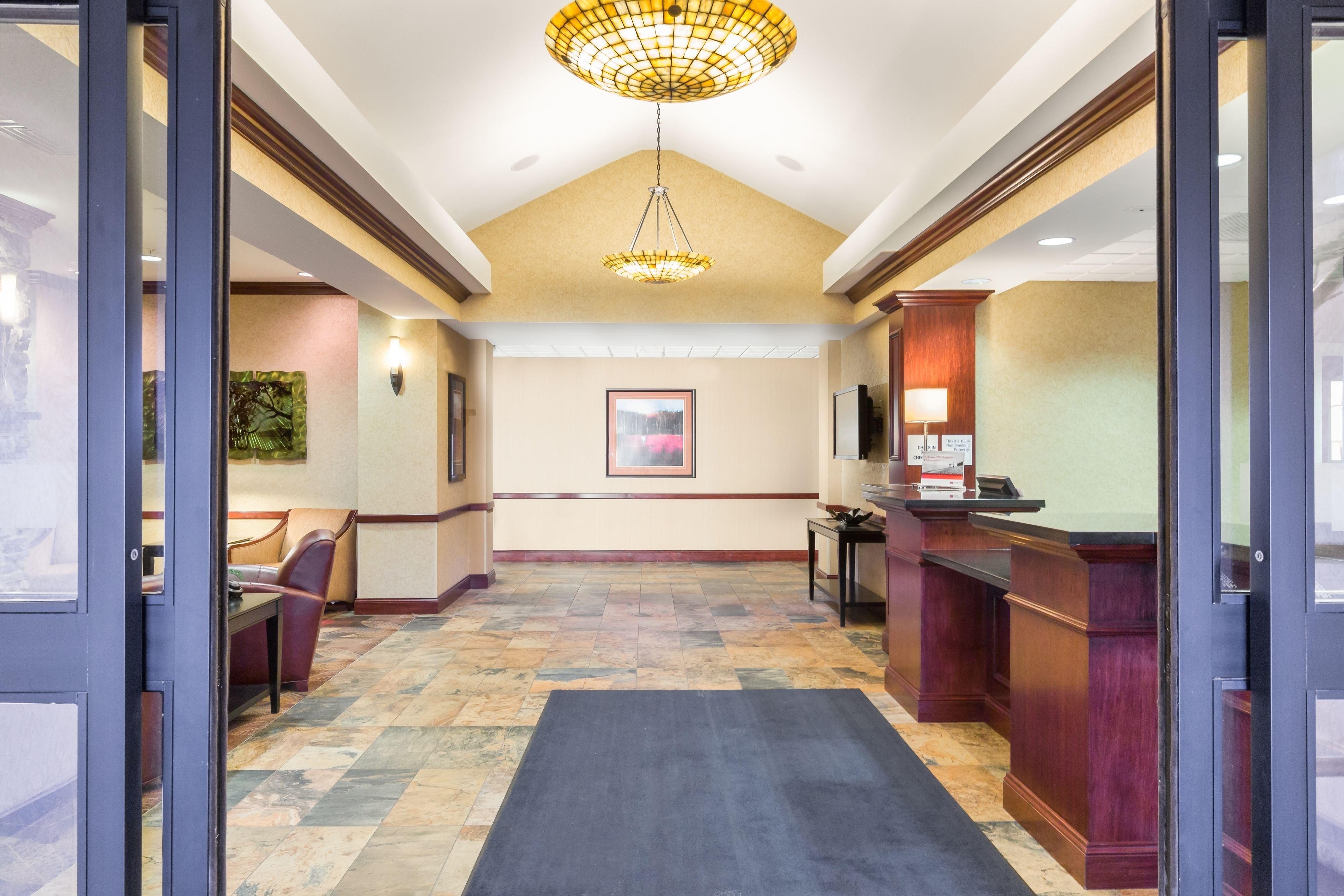 Holiday Inn Express And Suites Helena By Ihg Exterior photo
